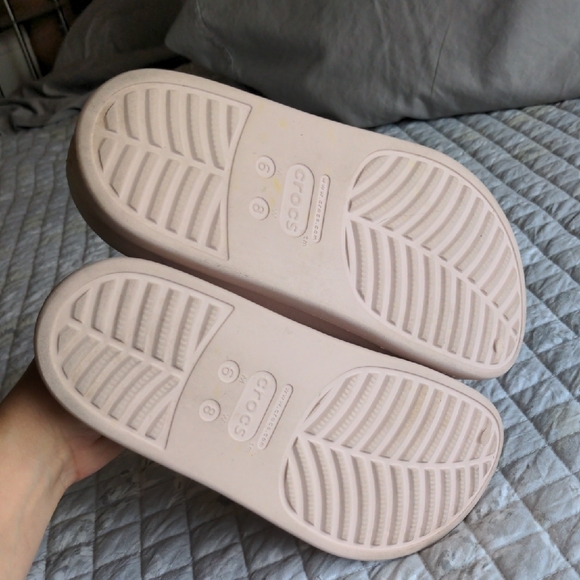 CROCS Pink Mules & Clogs Comfortable Footwear - Picture 3 of 3